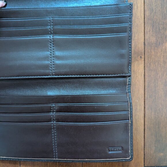 COACH SIGNATURE SOHO TRIFOLD WALLET - Picture 3 of 5